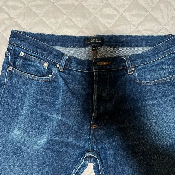 Blue Straight Jeans with Classic Indigo Wash